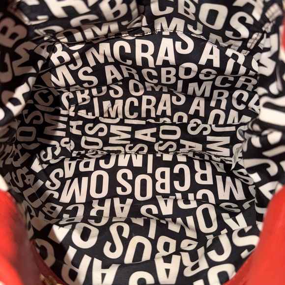 Marc by Marc Jacobs Red Leather Classic Q Hillier Hobo - Picture 11 of 13